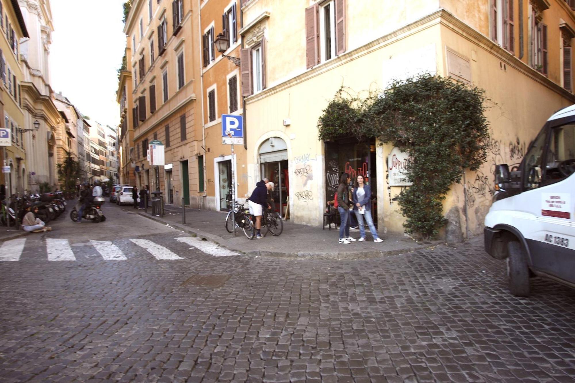 Lovely In Campo De Fiori Appartamento *